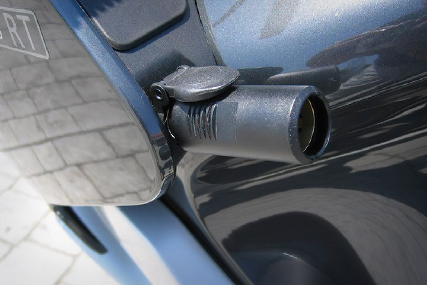 Adaptador toma corriente DIN a mechero