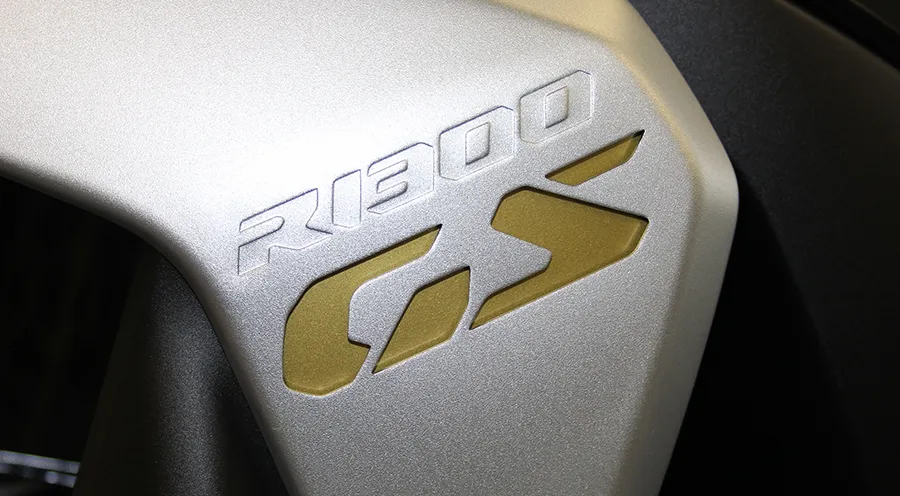 PEGATINAS GS 1300 gold (par)